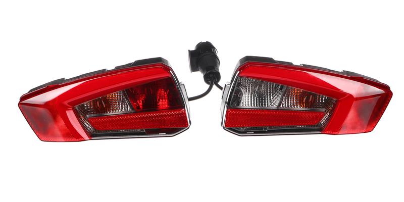 Sada světel s kabelem a 13pin zástrčkou SIXTOL SX102801 pro nosič kol E-BIKE PRO Sada světel s kabelem a 13pin zástrčkou SIXTOL SX102801 pro nosič kol E-BIKE PRO